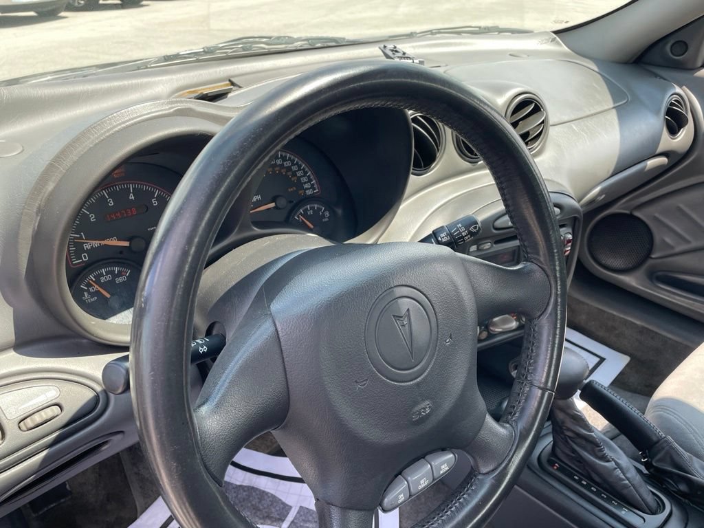 Used 2004 Pontiac Grand Am GT FWD image 9