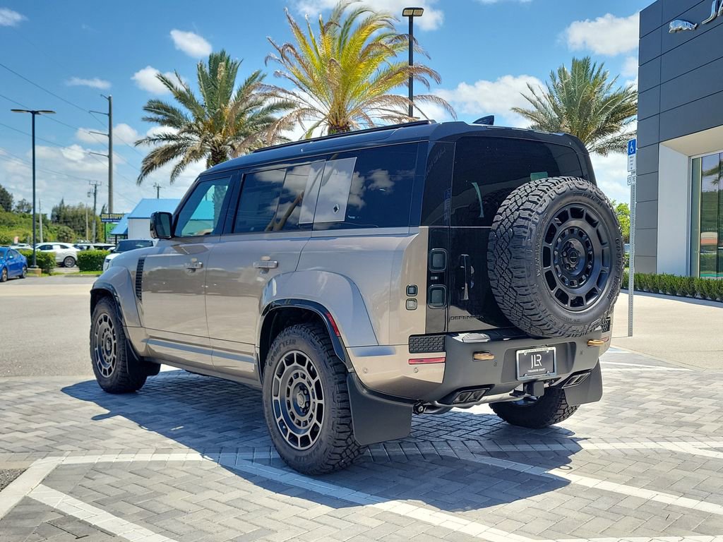 New 2026 Land Rover Defender 110 OCTA AWD/4WD image 3