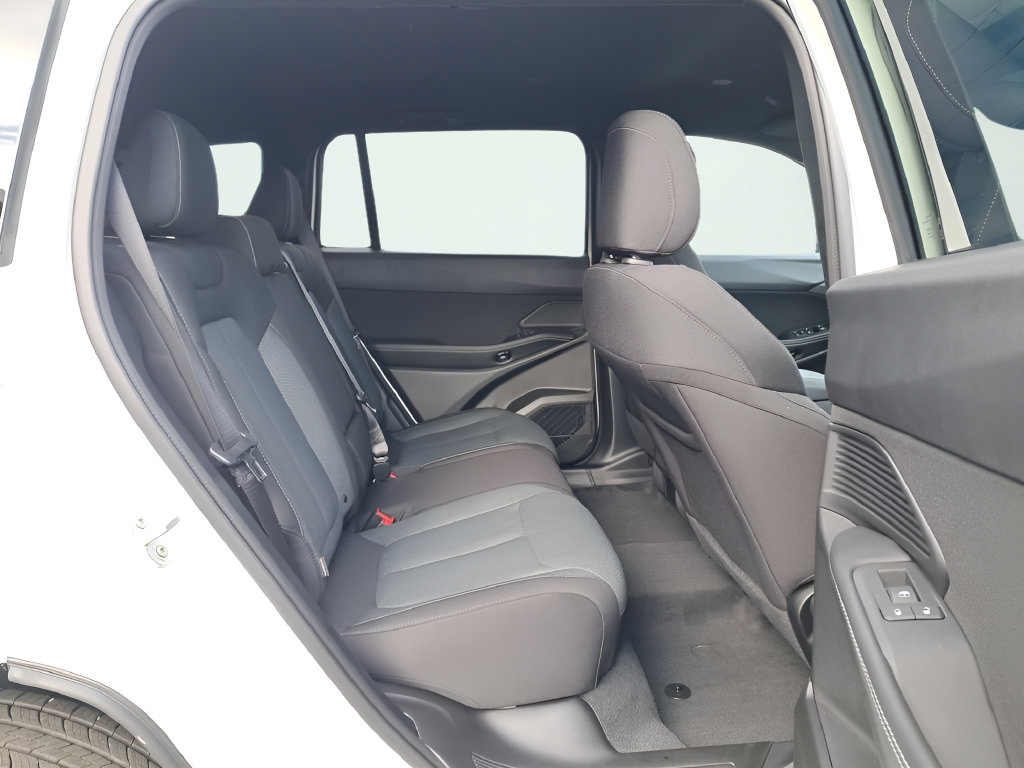 New 2026 Jeep Cherokee Laredo AWD/4WD image 14