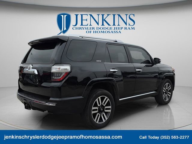 Used 2021 Toyota 4Runner Limited AWD/4WD image 3