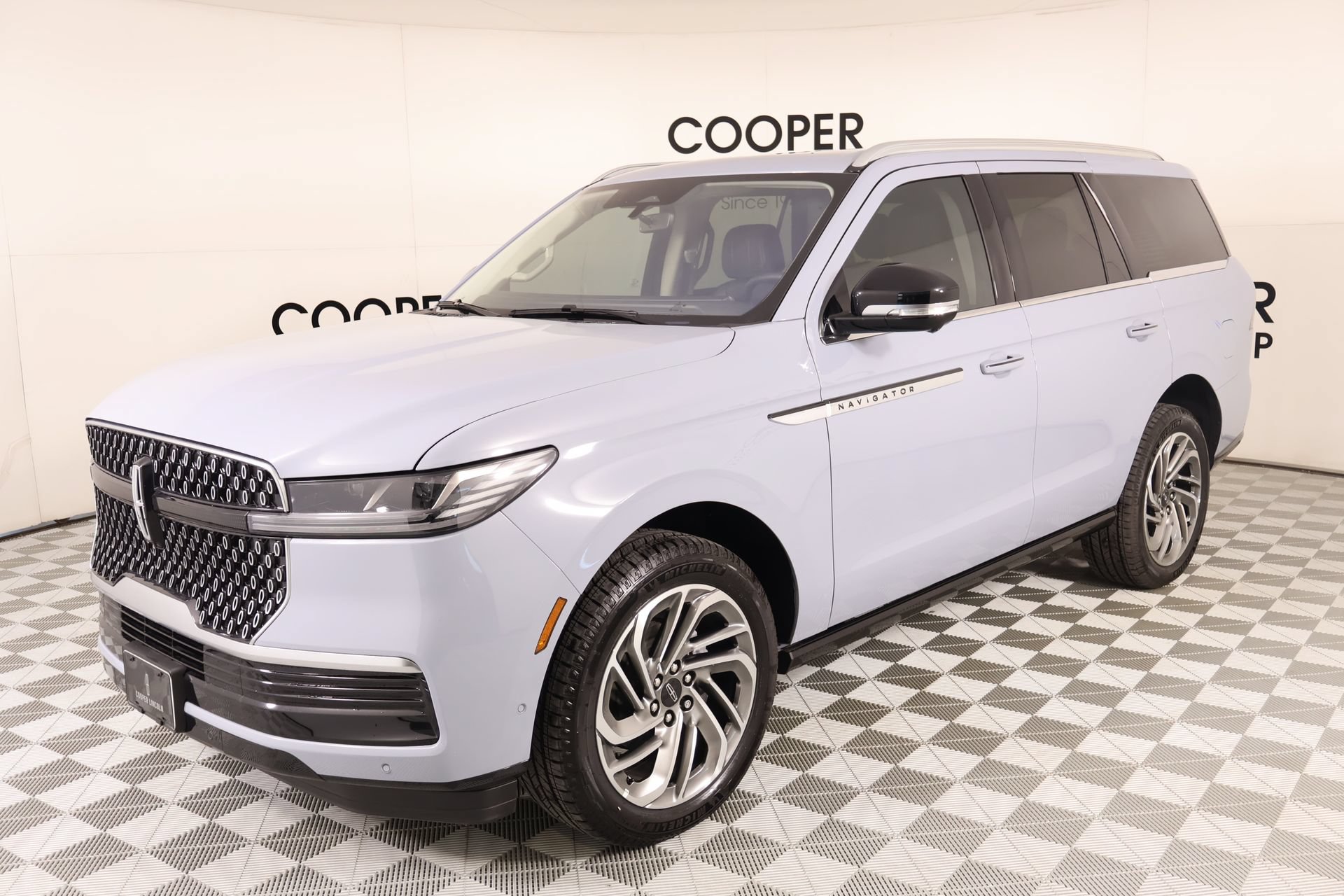 New 2025 Lincoln Navigator Reserve AWD/4WD image 10