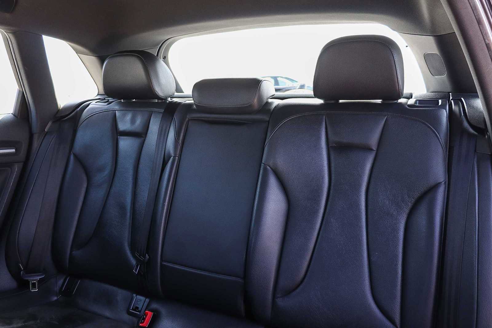 Used 2017 Audi A3 e-tron Premium Plus w/ Premium Plus Package image 19