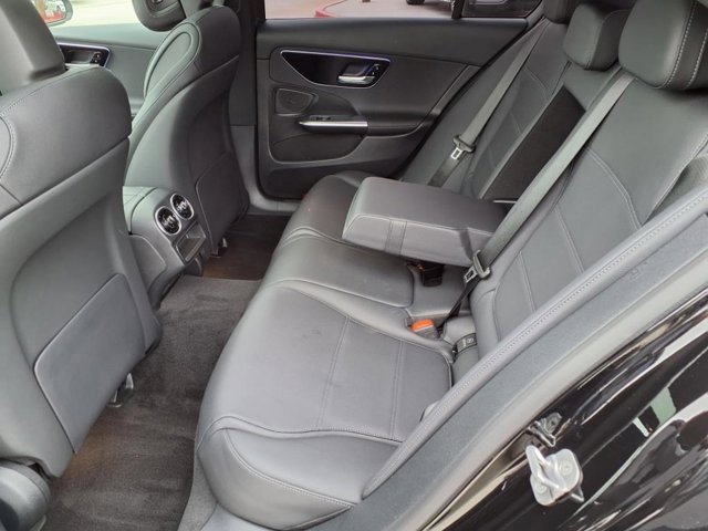 Used 2024 Mercedes-Benz C 300 Sedan image 17