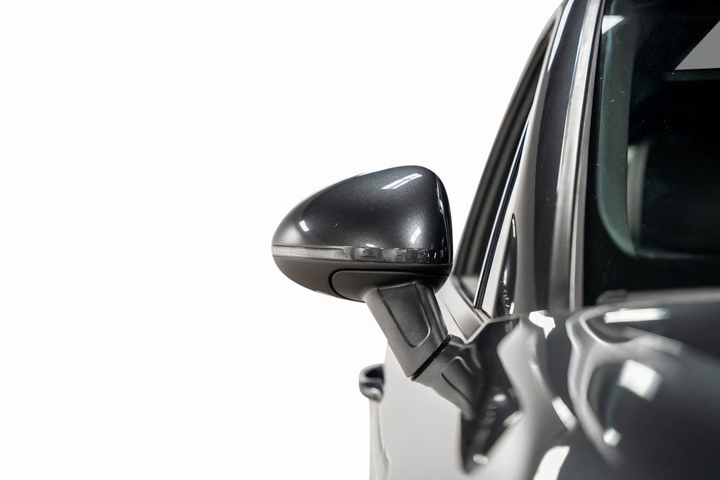 Used 2017 Porsche Macan image 11