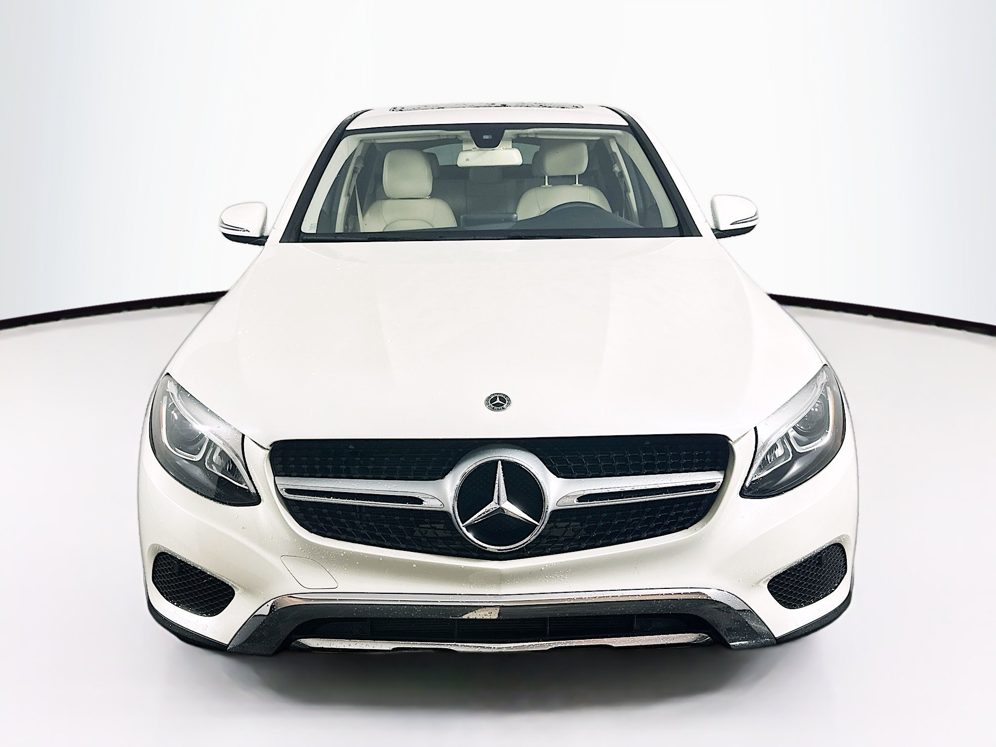 Used 2018 Mercedes-Benz GLC 300 4MATIC Coupe image 2