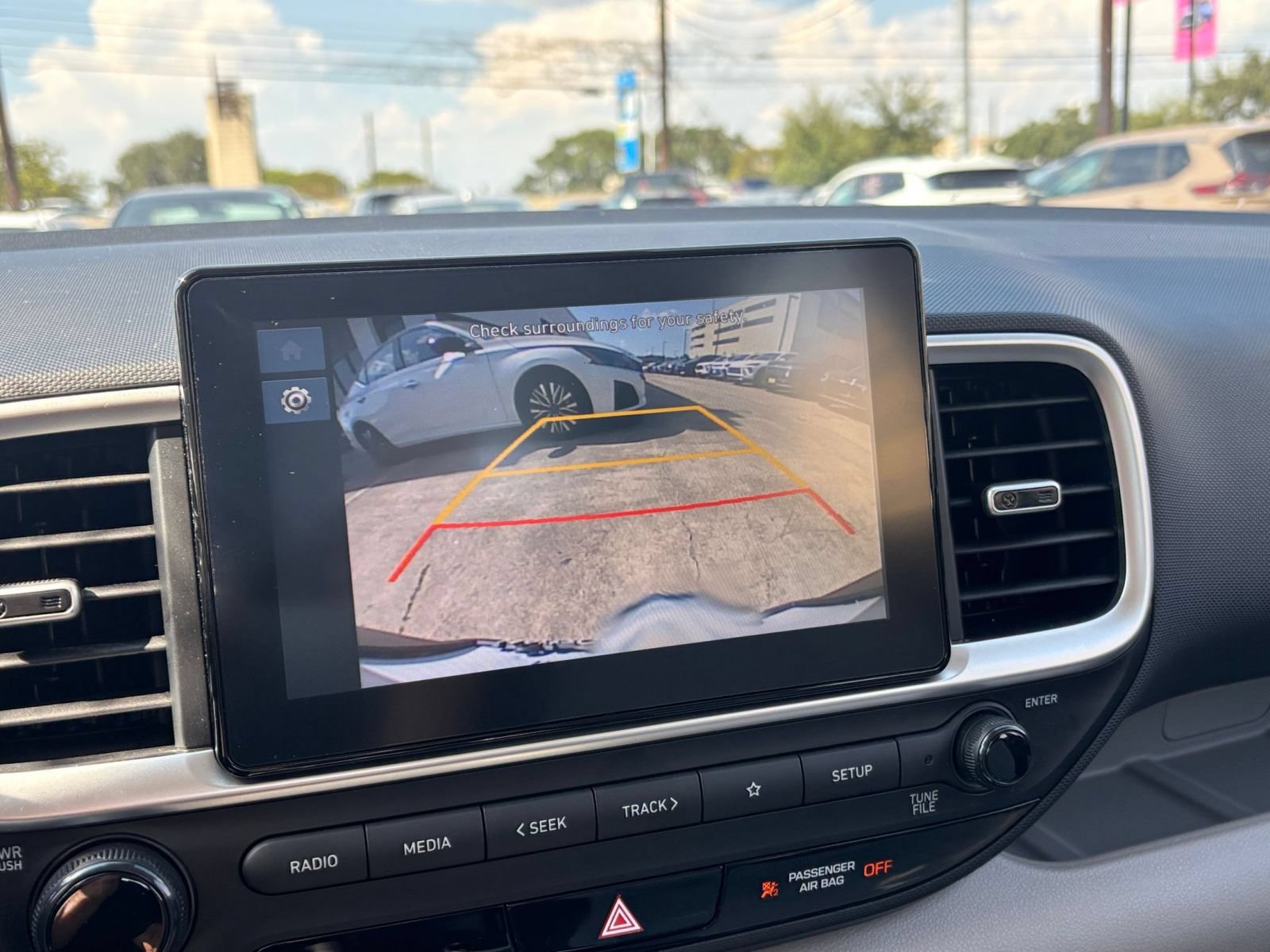 Used 2026 Hyundai Venue SEL FWD image 18