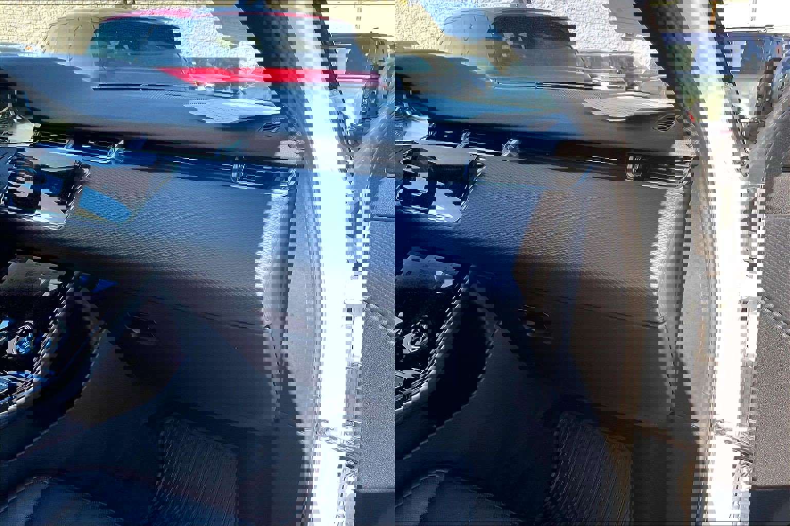 Used 2022 Land Rover Range Rover Evoque S image 18