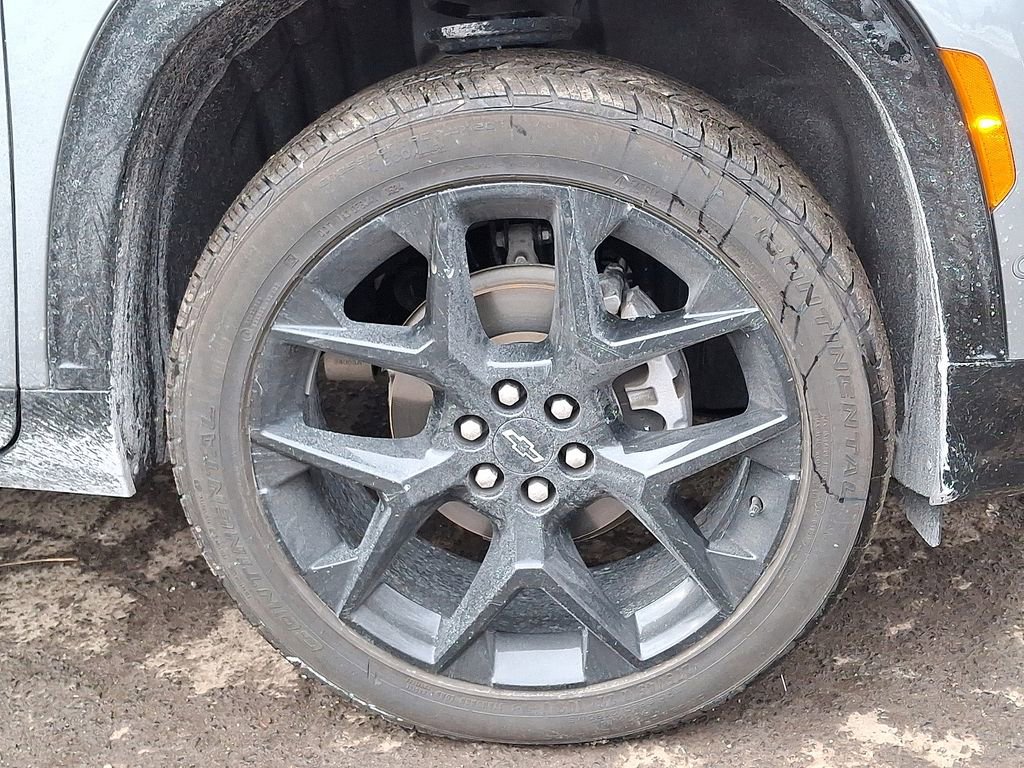 Used 2024 Chevrolet Traverse RS image 34