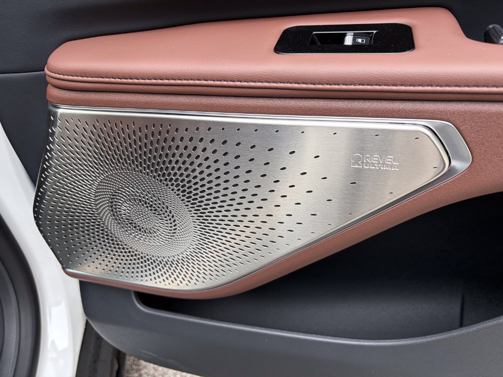 New 2026 Lincoln Nautilus Reserve AWD/4WD image 39