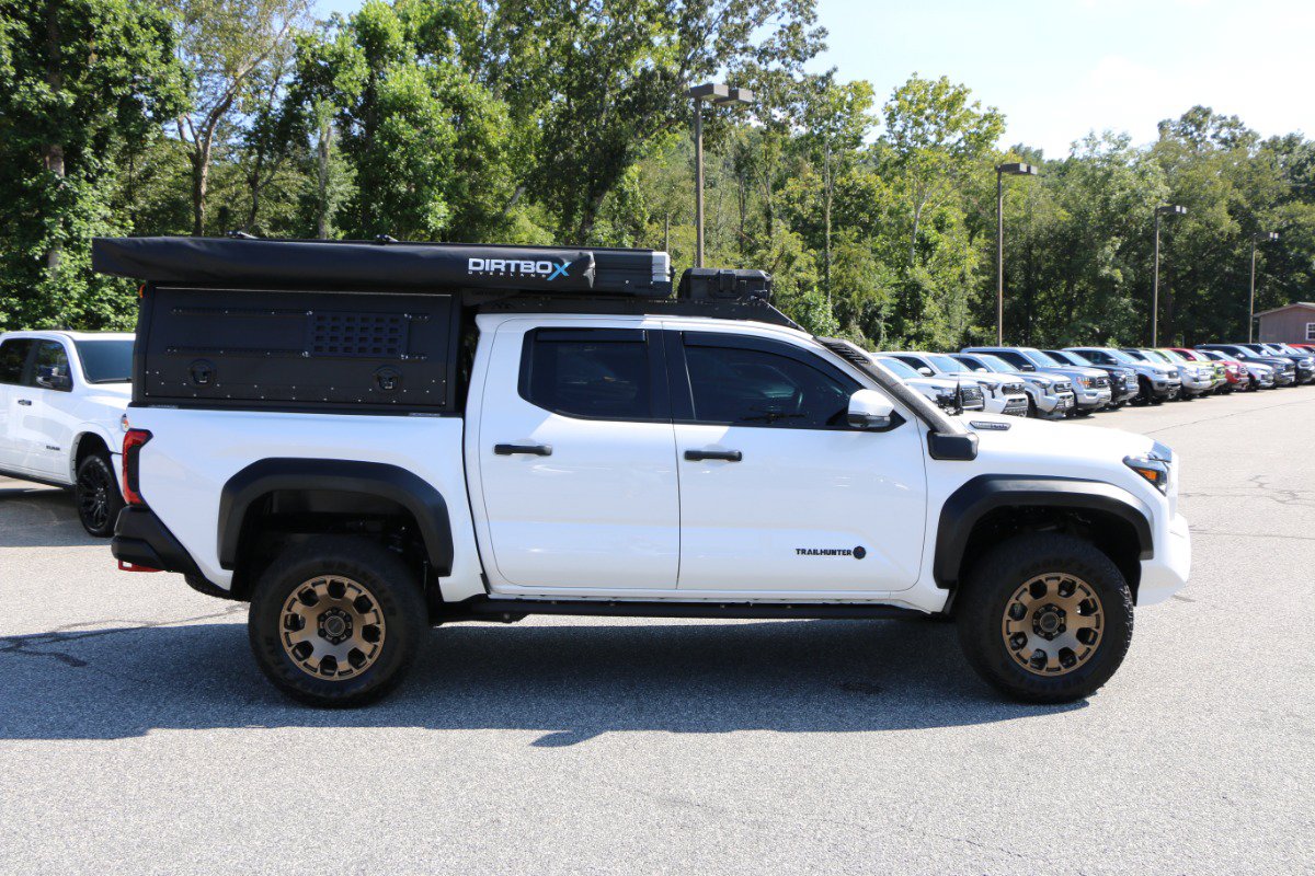 Used 2024 Toyota Tacoma 4x4 Double Cab Hybrid image 11