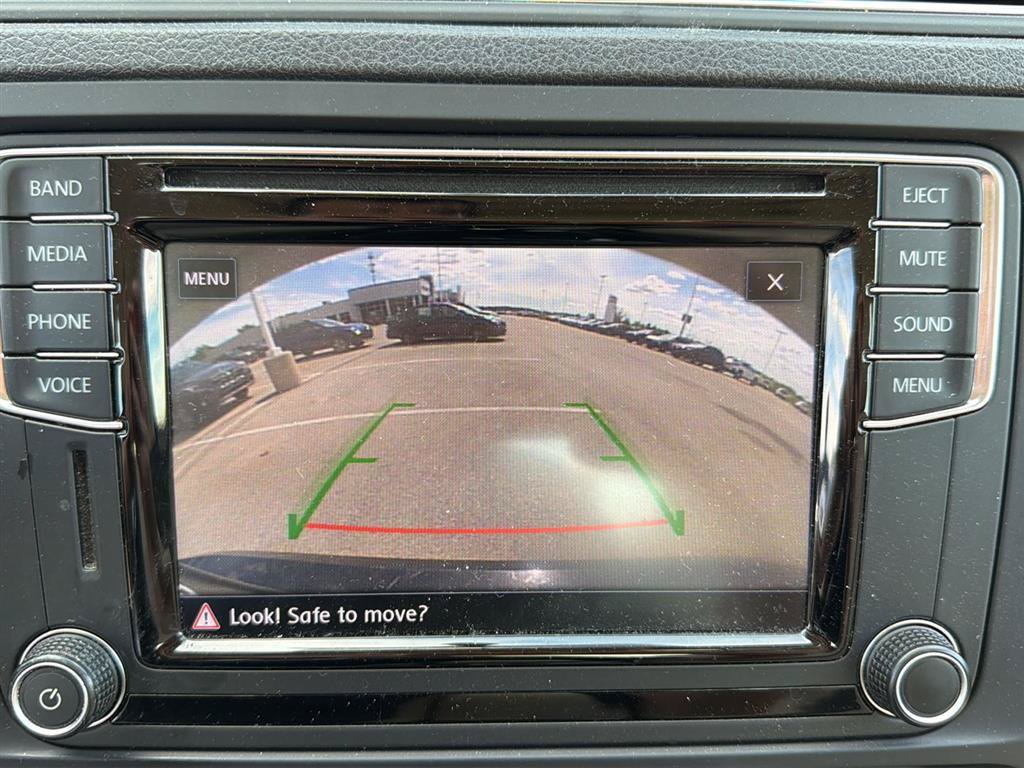 Used 2017 Volkswagen Jetta SE FWD image 9