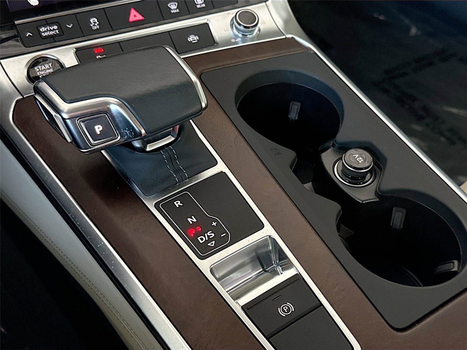 Used 2021 Audi A6 Premium Plus w/ Premium Plus Package image 17