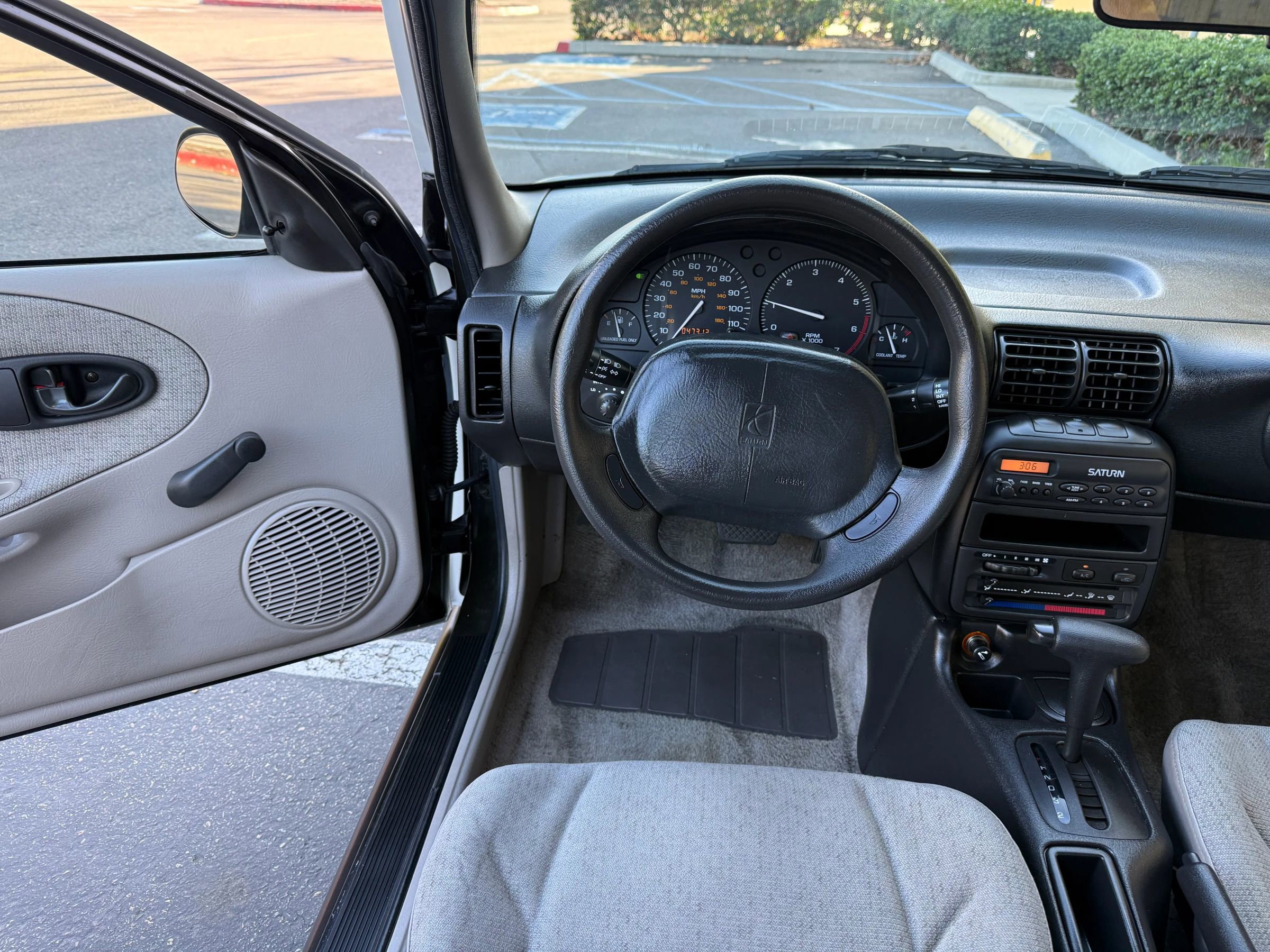 Used 1998 Saturn S-Series SL1 image 21