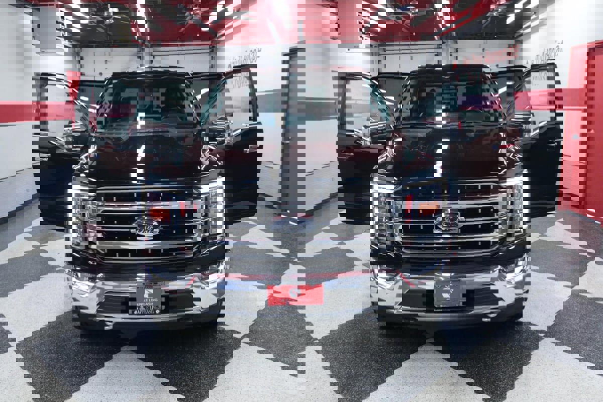 Used 2023 Ford F150 Lariat w/ FX4 Off-Road Package image 29