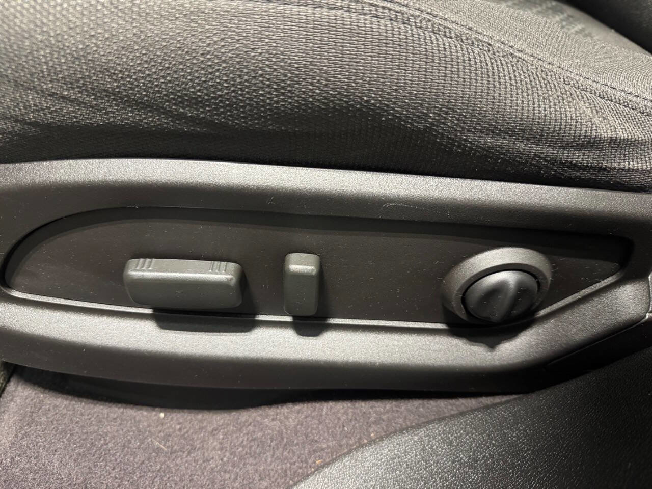 Used 2011 Chevrolet Traverse LT w/ Red Premiere Package image 11