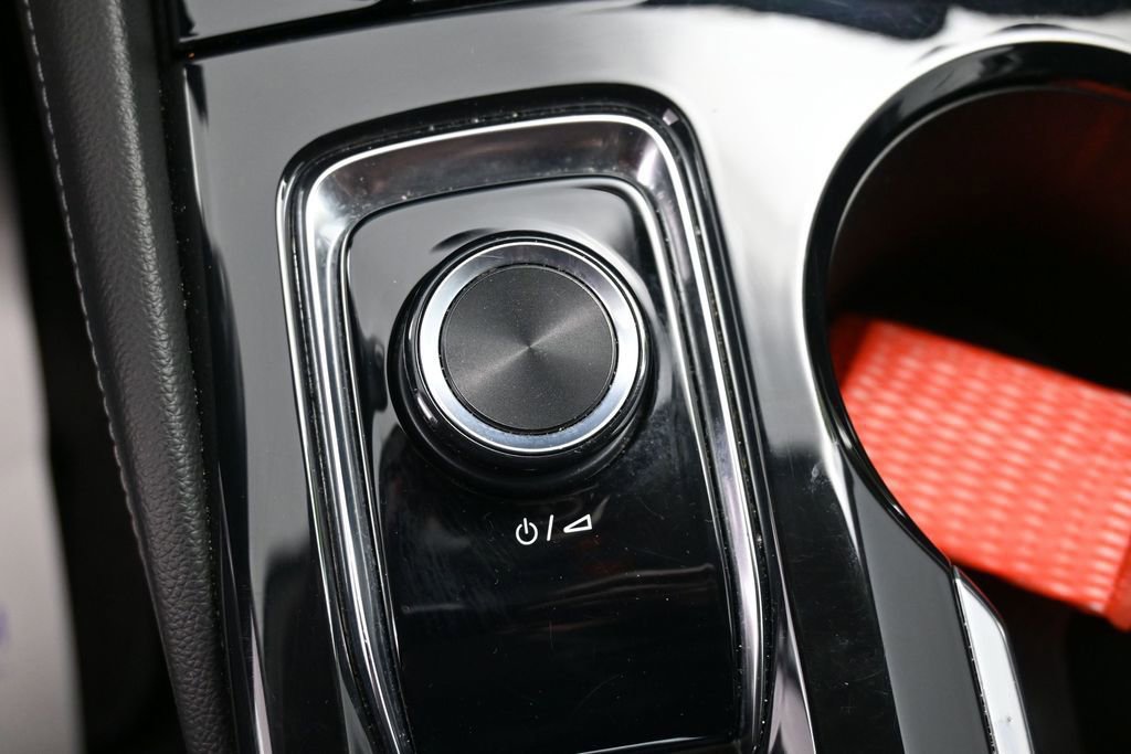 Used 2024 Buick Envision Preferred AWD/4WD image 30