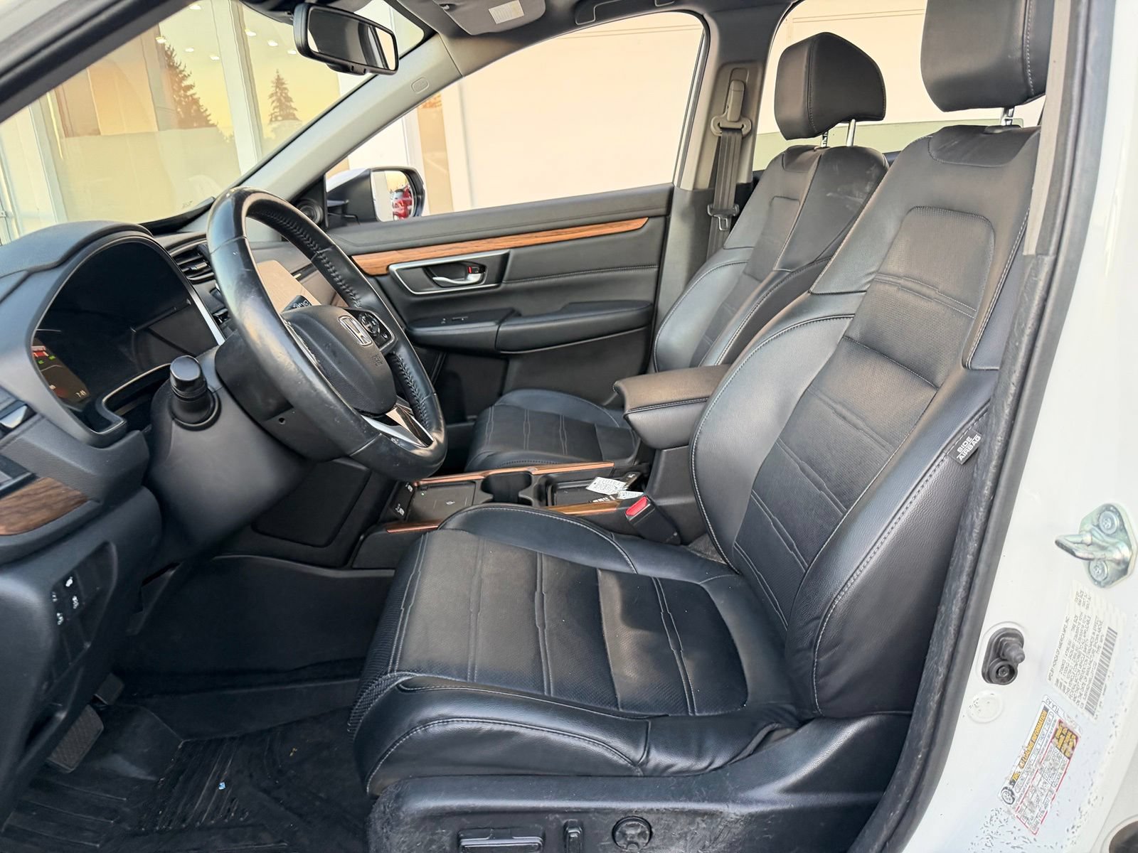 Used 2020 Honda CR-V Touring image 14