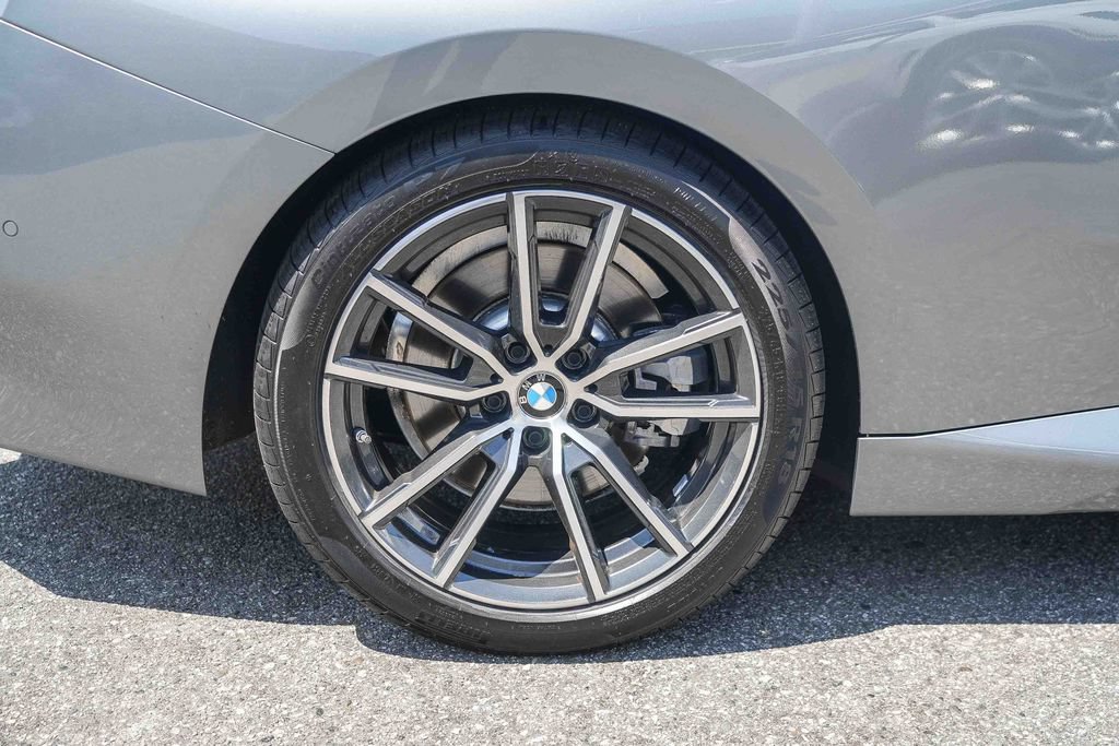 Used 2025 BMW 230i Coupe RWD image 11