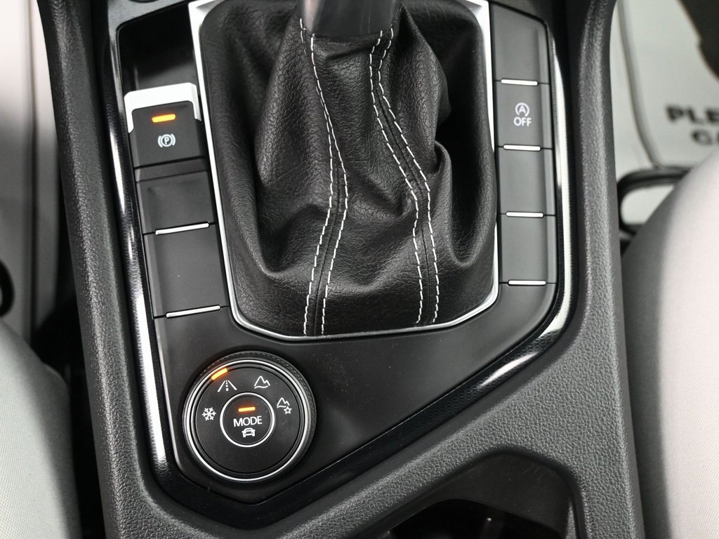 Used 2025 Volkswagen Taos S image 19