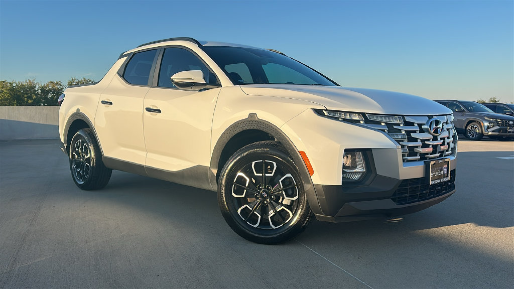 Used 2022 Hyundai Santa Cruz SEL w/ Activity Package FWD image 6