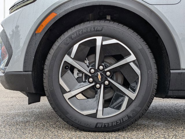 New 2026 Chevrolet Equinox EV LT FWD image 18