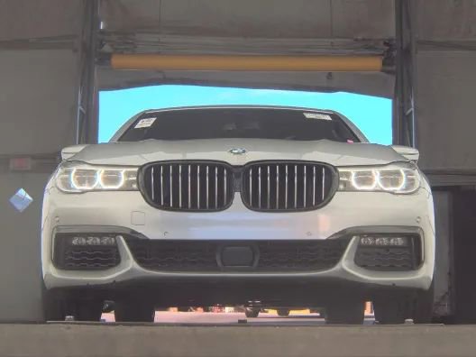 Used 2019 BMW 740i 740i Sedan 4D w/ Executive Package image 3