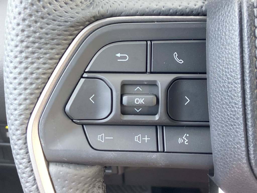 New 2026 Toyota Tundra Limited AWD/4WD image 32