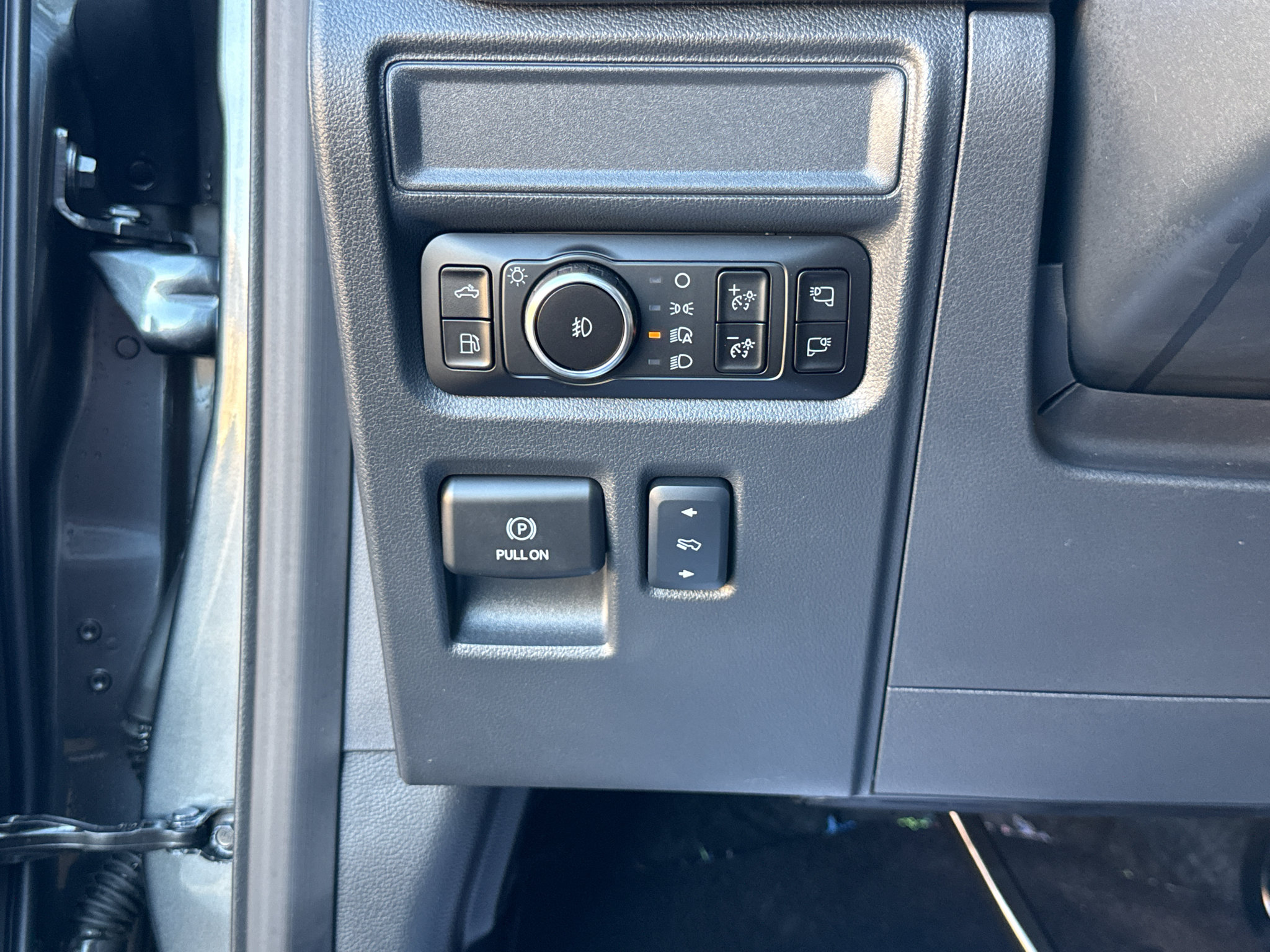 Certified 2025 Ford F150 Platinum AWD/4WD image 18
