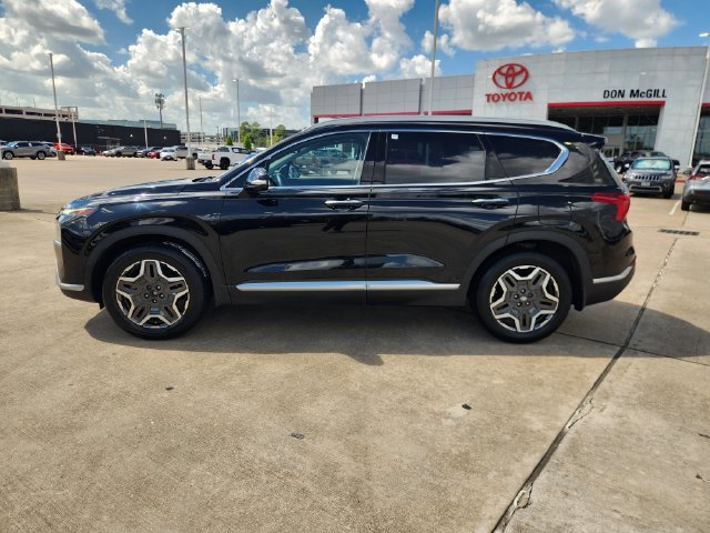 Used 2023 Hyundai Santa Fe Limited w/ Cargo Package FWD image 4