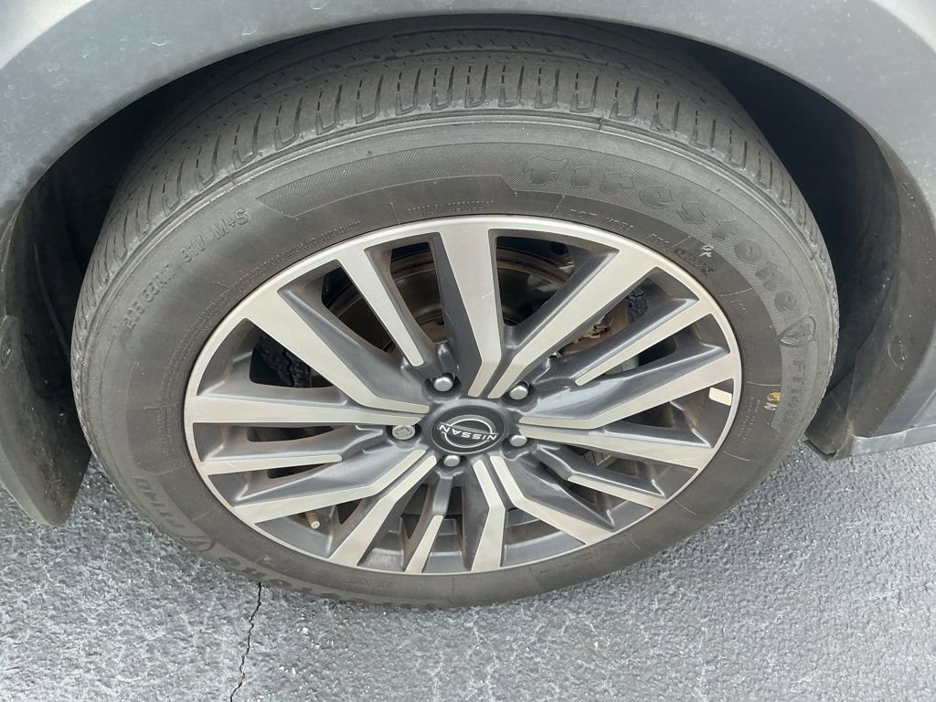 Used 2022 Nissan Kicks SV image 12