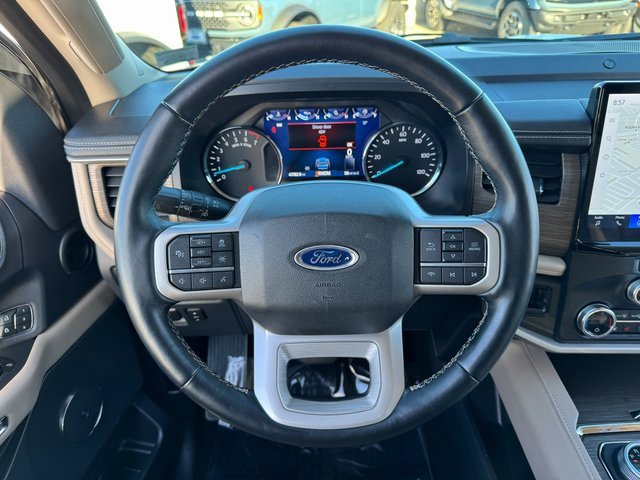 Used 2022 Ford Expedition Max Limited image 24