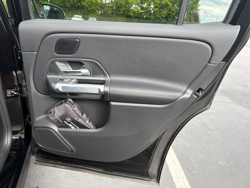 Used 2026 Mercedes-Benz GLB 250 4MATIC image 24
