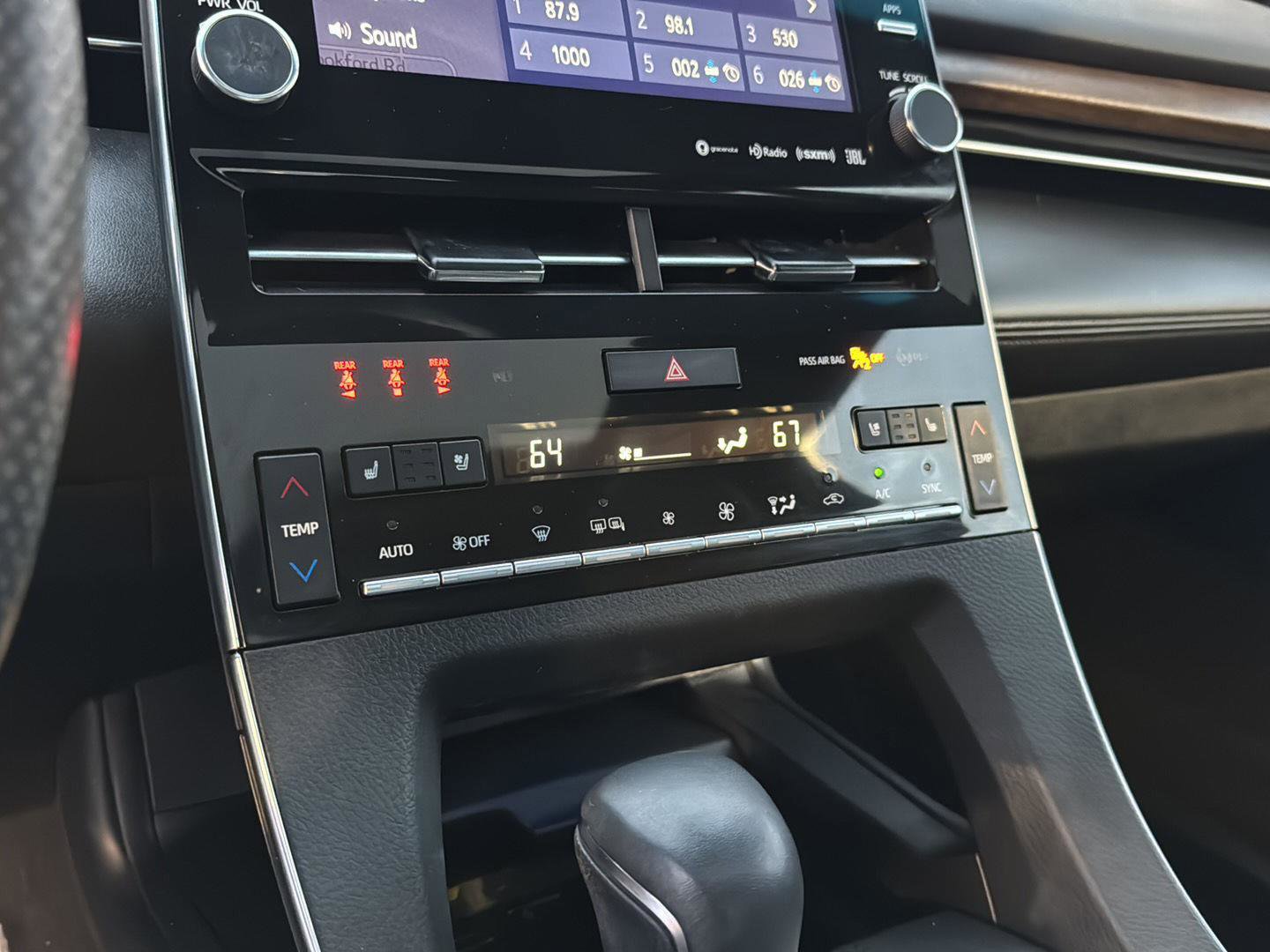 Certified 2022 Toyota Avalon Limited w/ Advanced Safety Package image 22