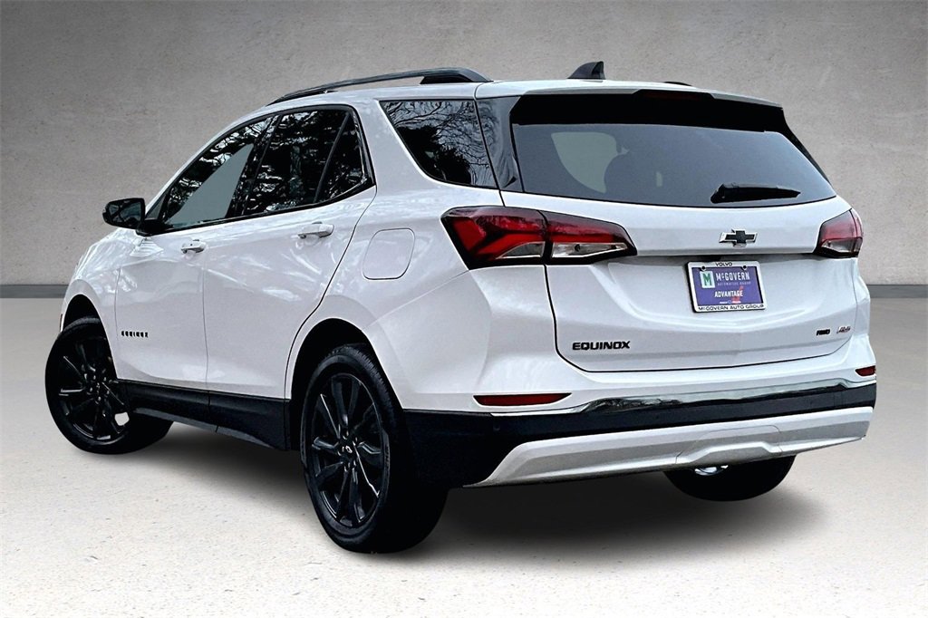 Used 2023 Chevrolet Equinox RS image 4