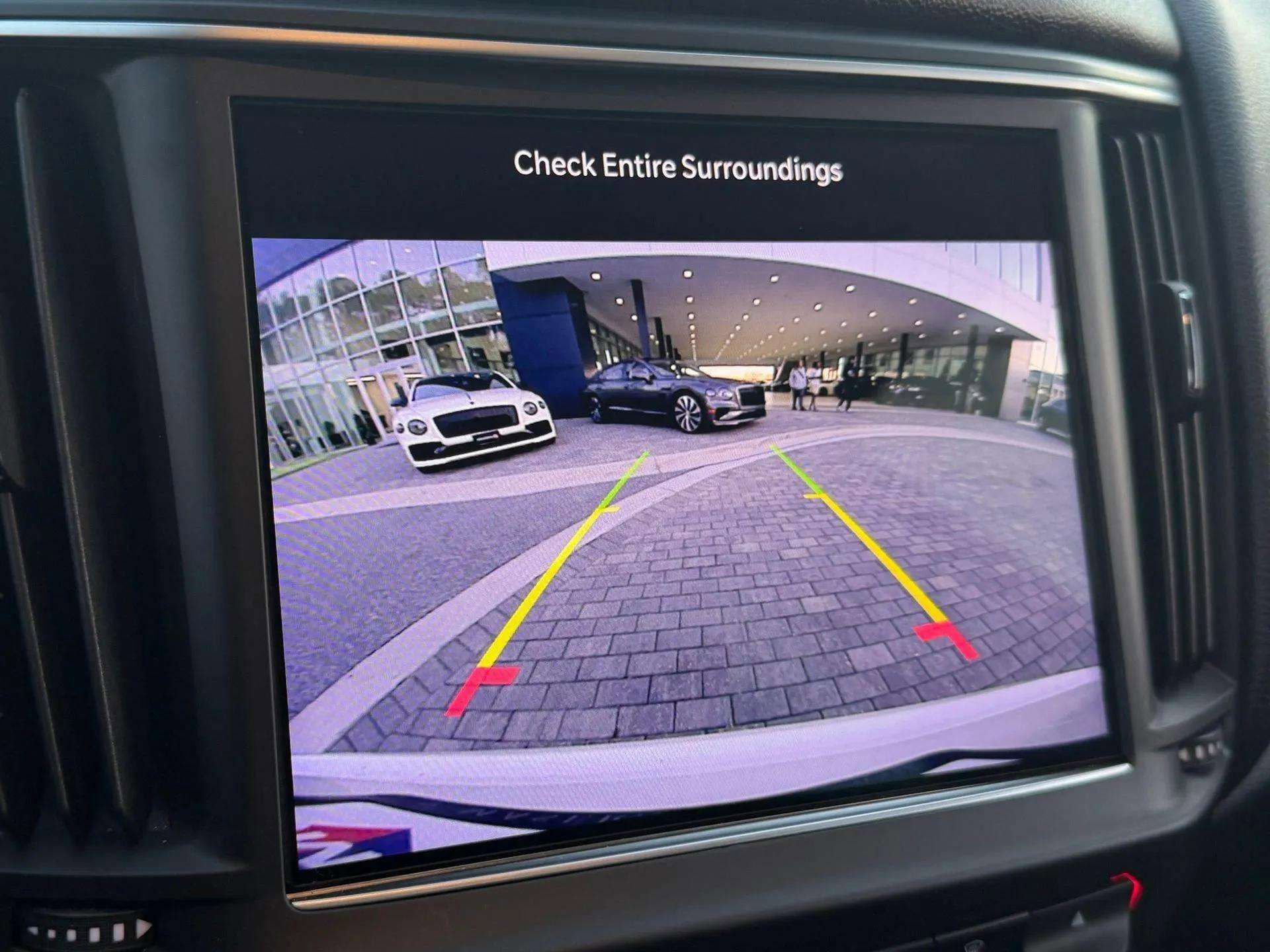 Certified 2022 Maserati Levante GT image 38