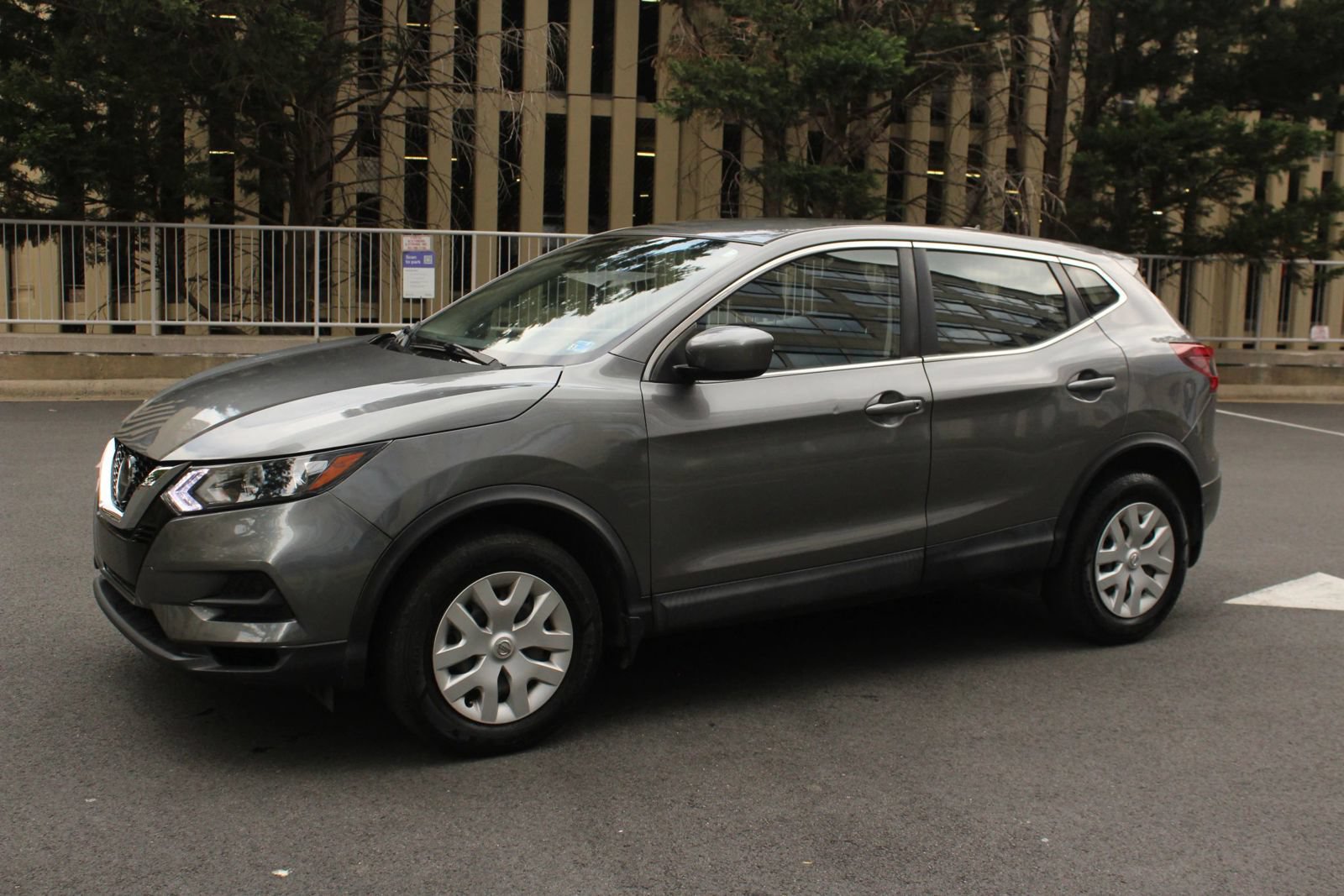 Used 2020 Nissan Rogue Sport S AWD/4WD image 13