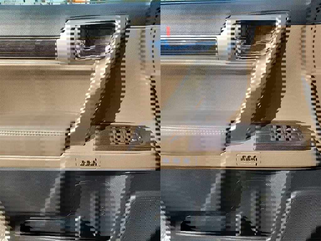 Used 2021 Lexus GX 460 Premium image 15