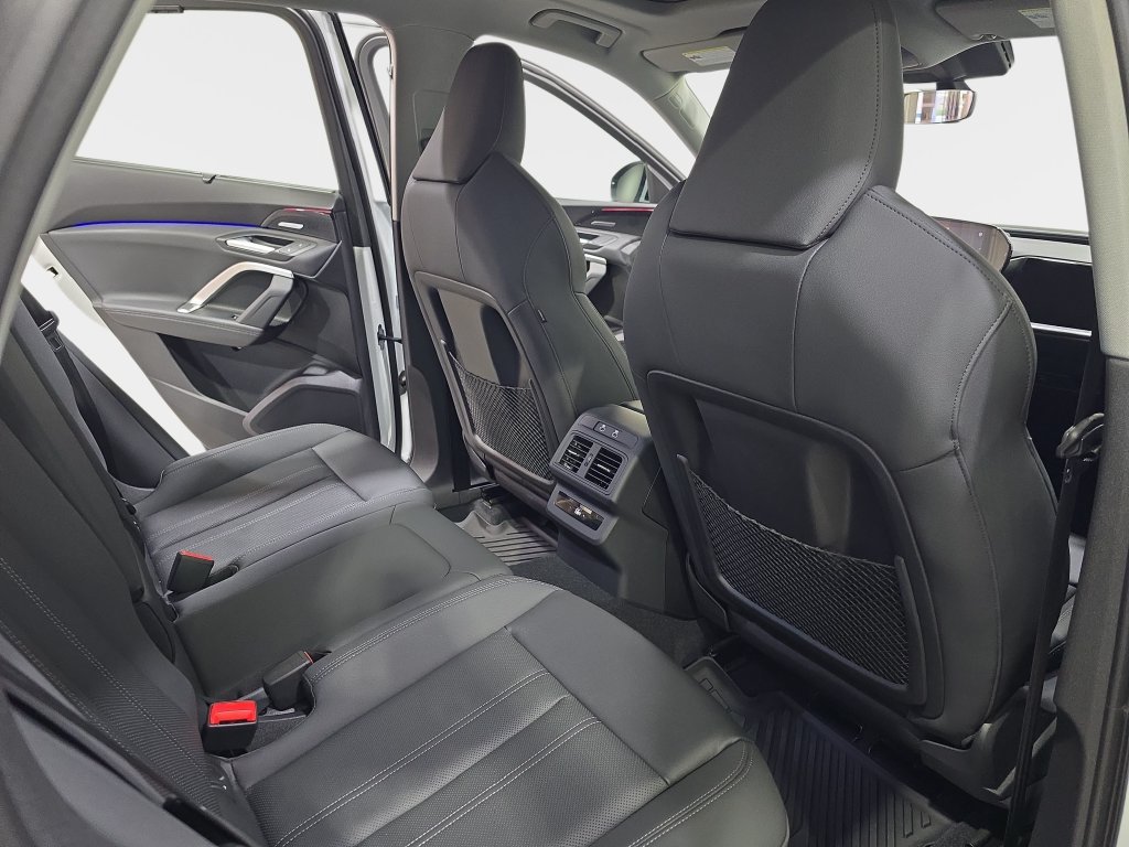 Used 2025 Audi Q5 Premium Plus w/ Premium Plus AWD/4WD image 13