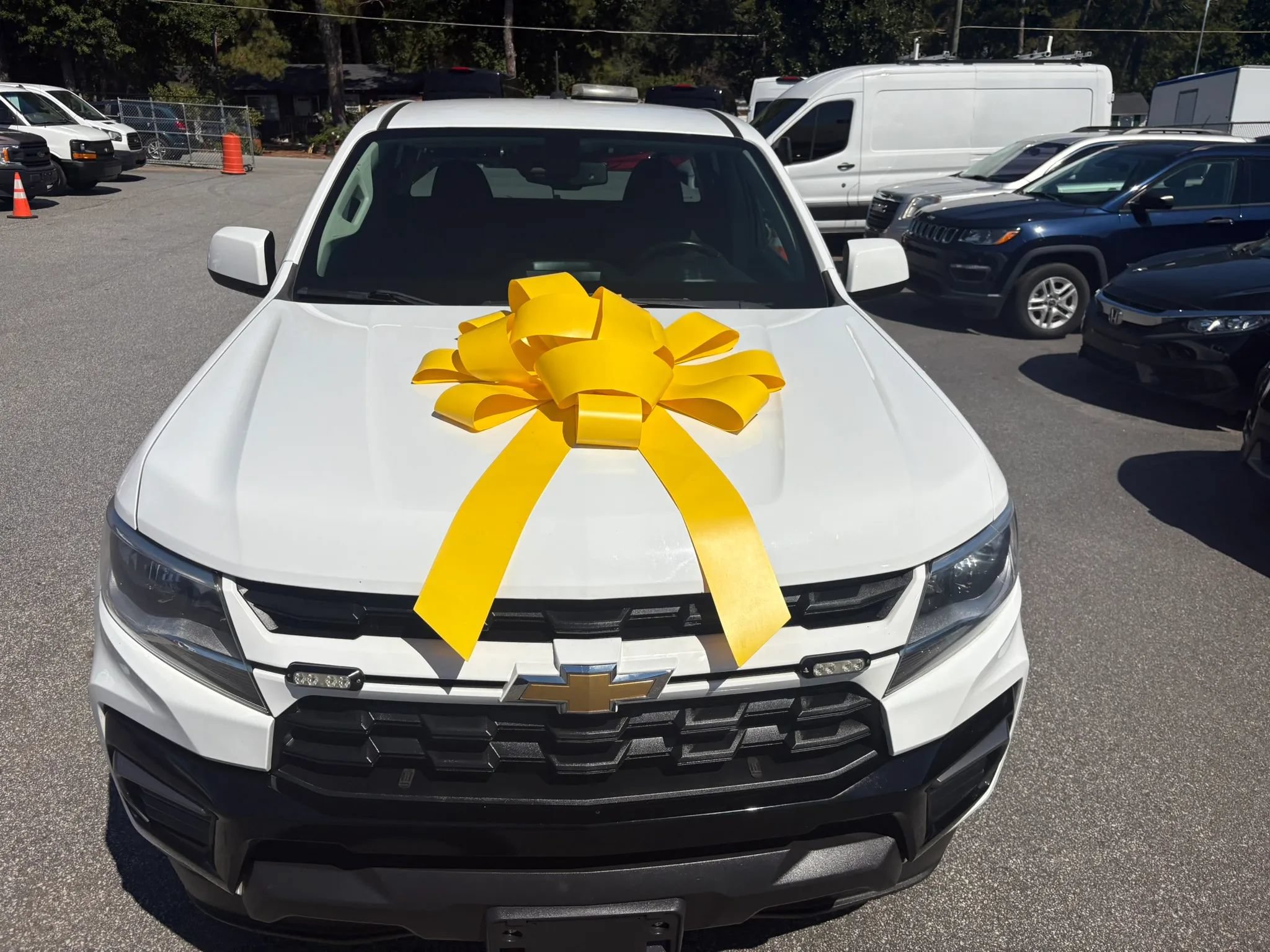 Used 2021 Chevrolet Colorado LT w/ Fleet Safety Package RWD image 18