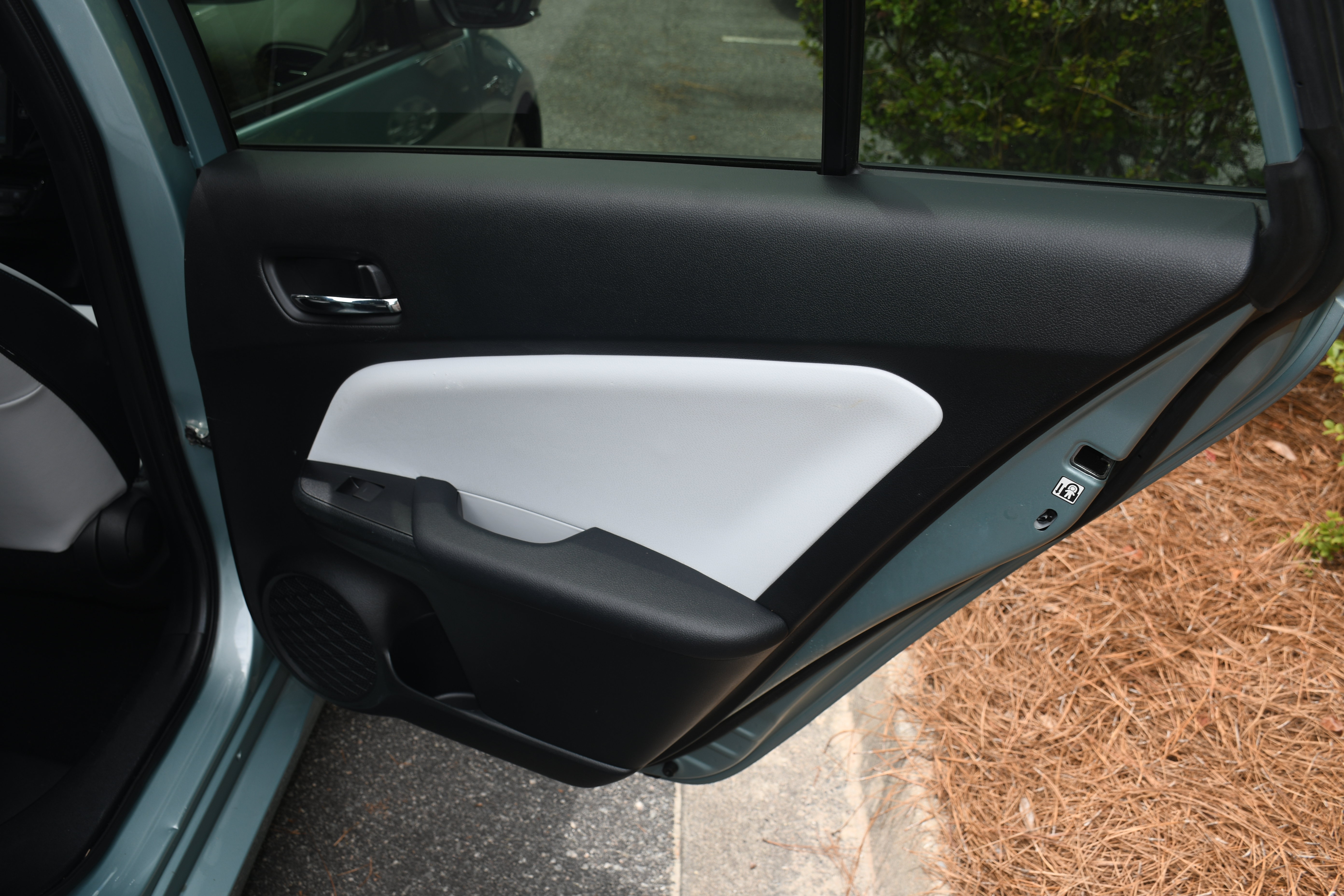 Certified 2022 Toyota Prius Limited w/ Premium Convenience Package FWD image 20