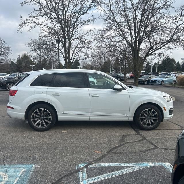 Used 2018 Audi Q7 3.0T Premium Plus image 3