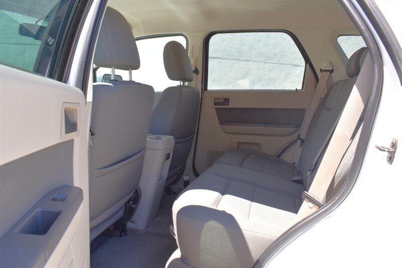 Used 2009 Ford Escape 2WD Hybrid image 23
