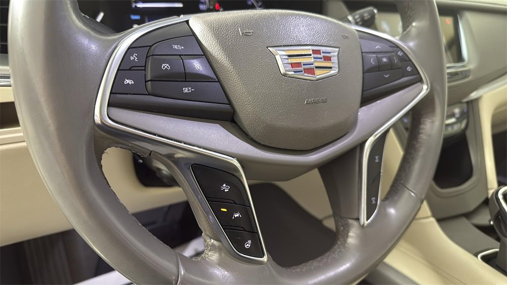 Used 2018 Cadillac XT5 Luxury w/ Driver Awareness Package image 38