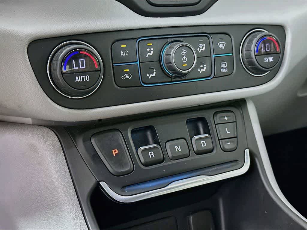 Used 2020 GMC Terrain SLE w/ Driver Convenience Package FWD image 18
