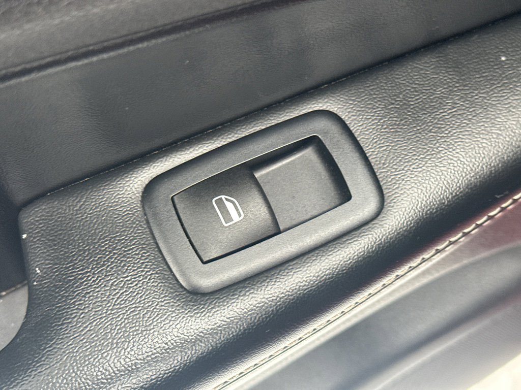 Used 2017 Jeep Grand Cherokee Limited w/ Trailer Tow Group IV image 30