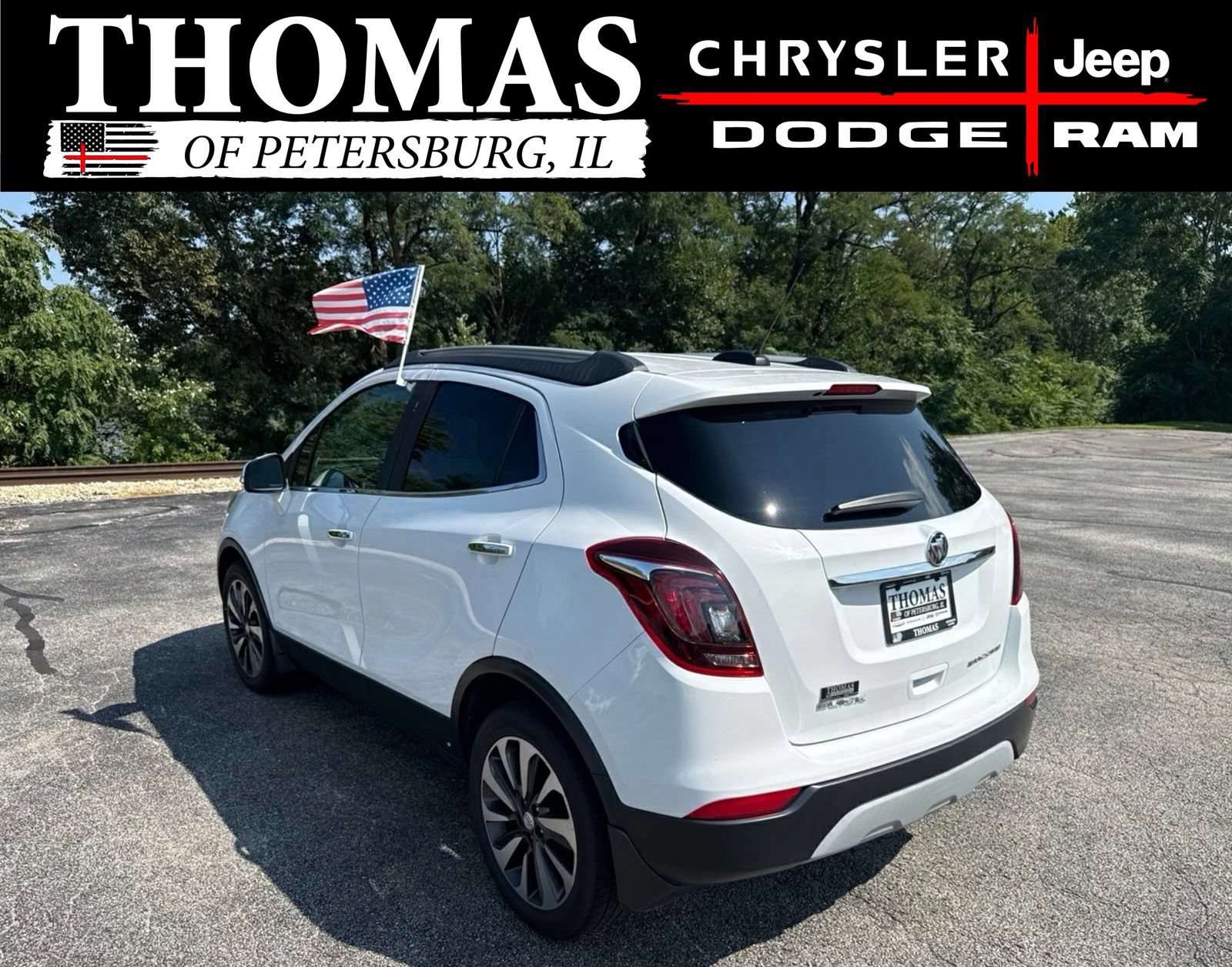 Used 2017 Buick Encore Essence FWD image 4
