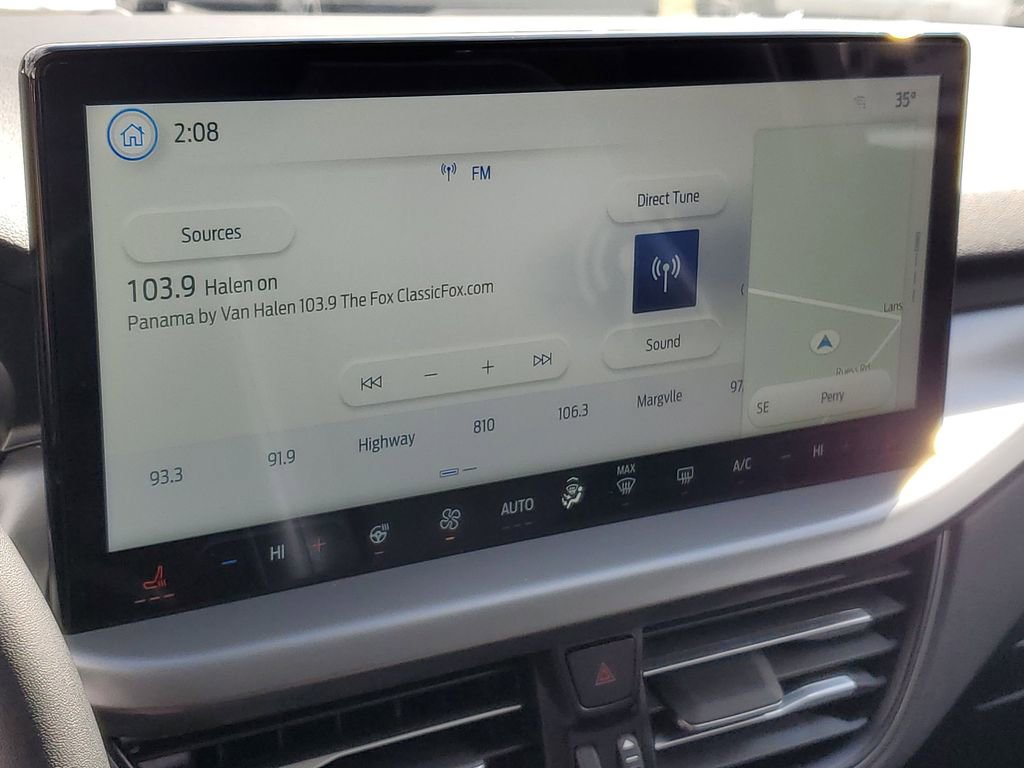 Used 2024 Ford Escape SE image 19