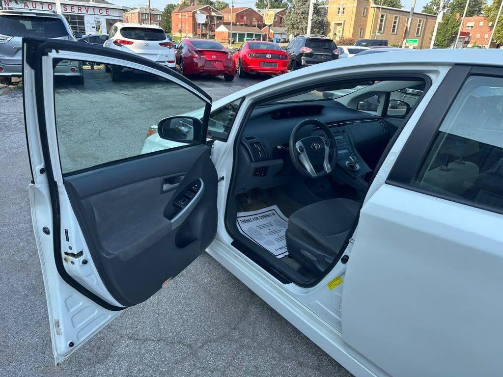Used 2010 Toyota Prius FWD image 11