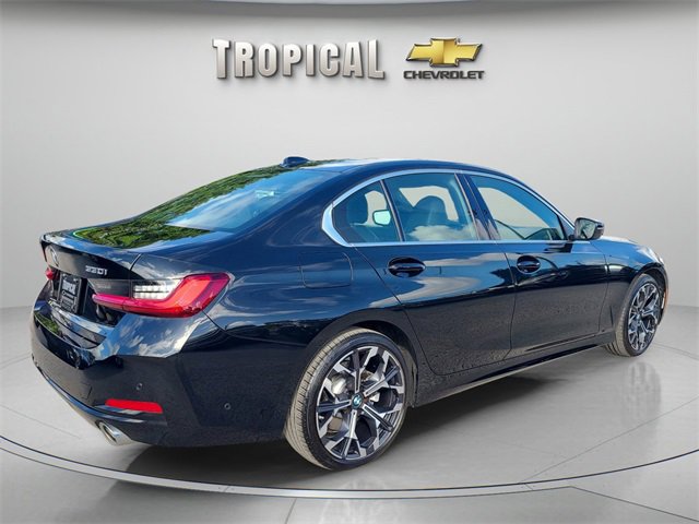 Used 2025 BMW 330i Sedan image 5