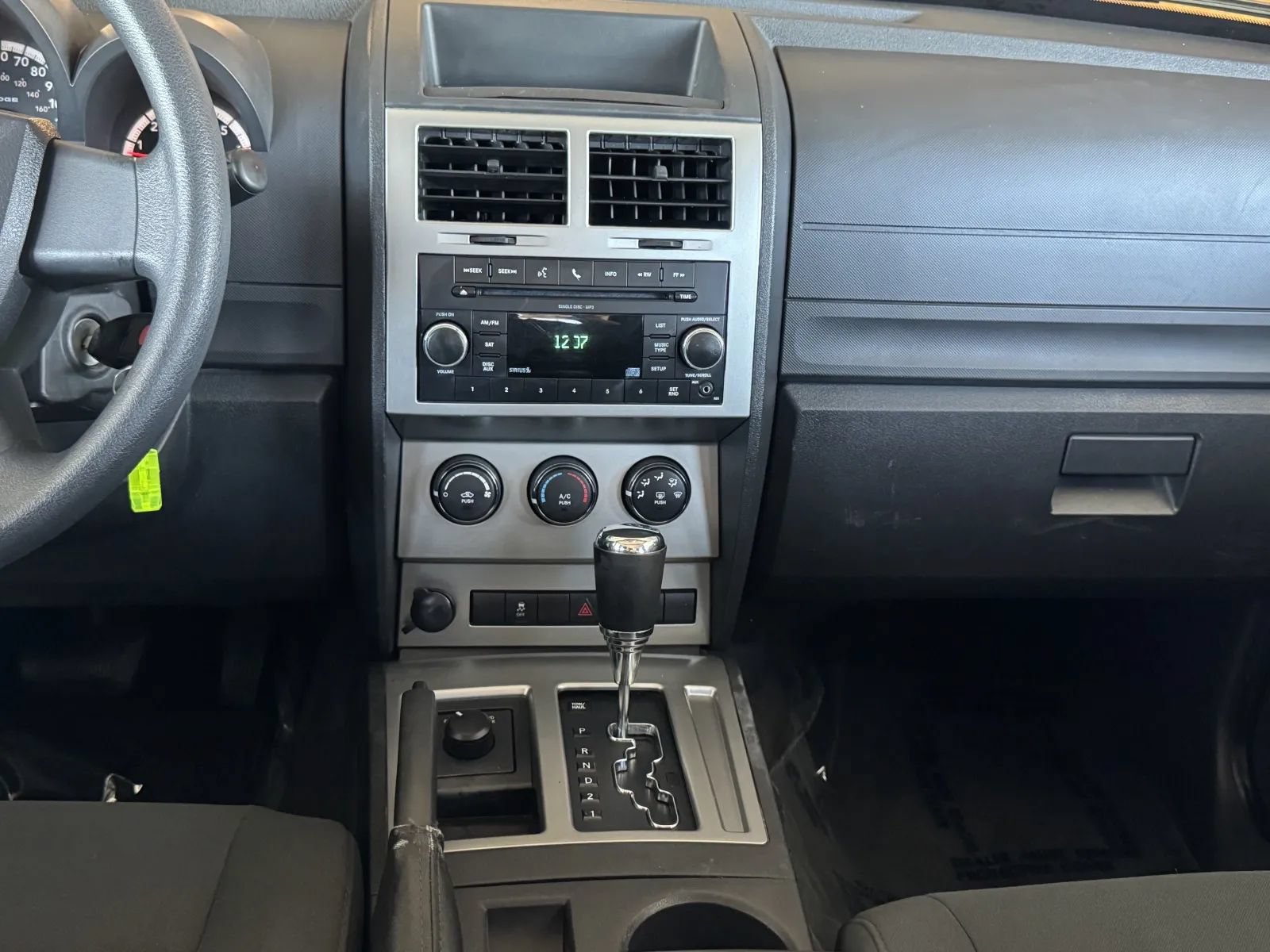 Used 2011 Dodge Nitro Heat w/ Trailer Tow Group AWD/4WD image 23